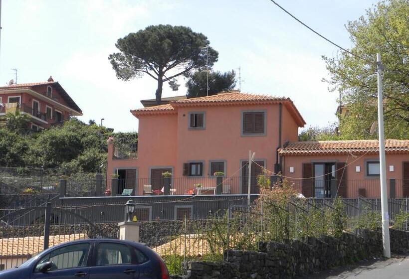اتاق استاندارد, Poggio Sambuco