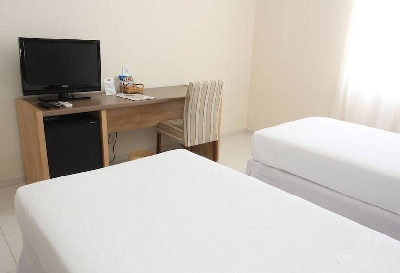 스탠다드 트리플 룸, Stop Way Hotel São Luís