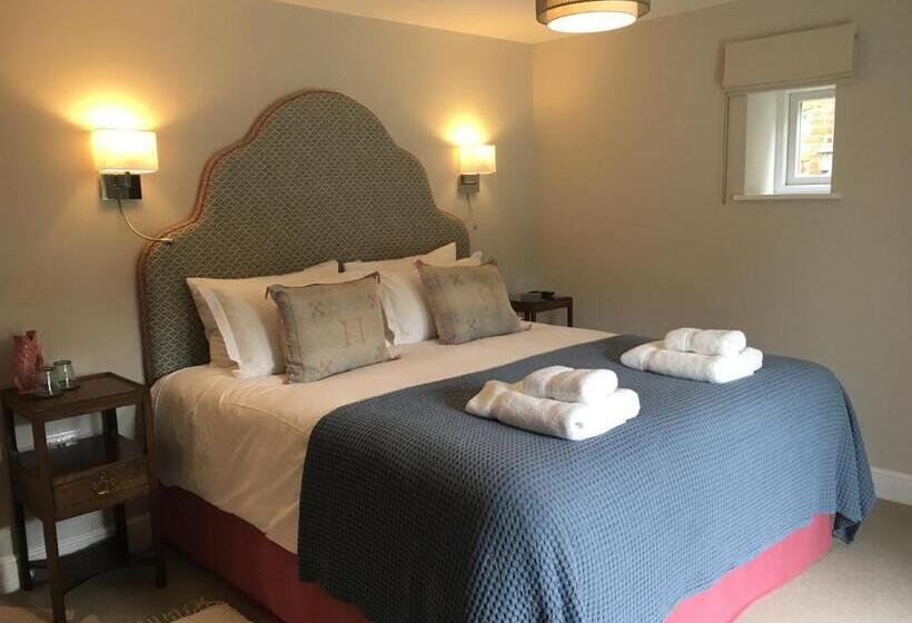 Полулюкс Одноместный с Террасой, Cliff Farmhouse B&b Suites