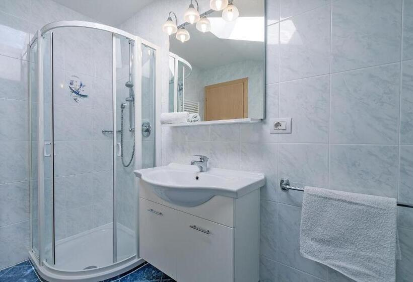 Апартаменты 2 Спальни, Alpegger