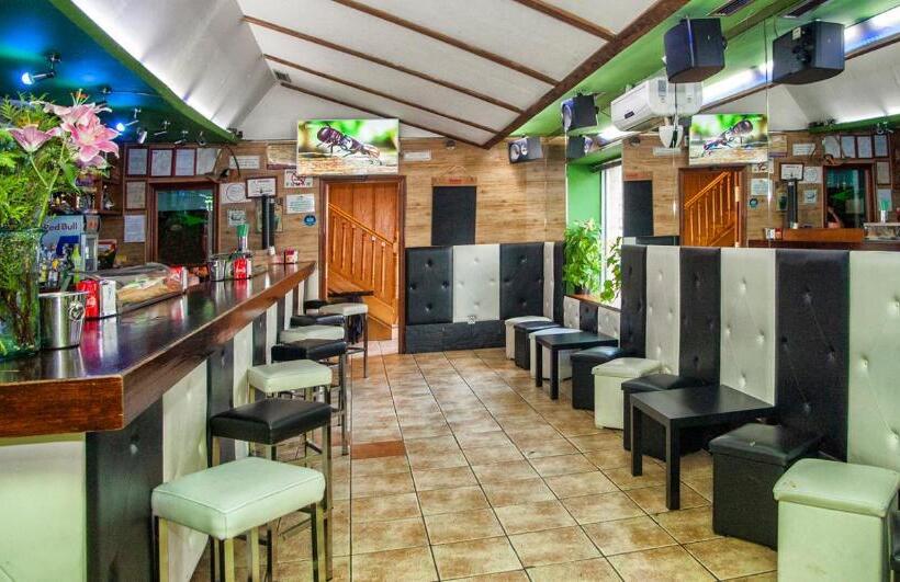 스탠다드 룸 공동 욕실, Hostal Goias