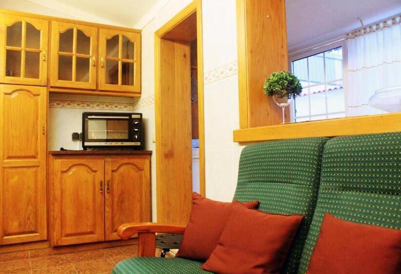 اتاق استاندارد, Guesthouse Pombinha