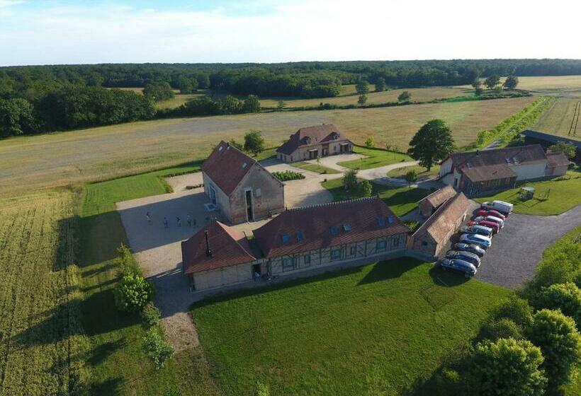 ガーデンビュースイート, Hameau Des Damayots