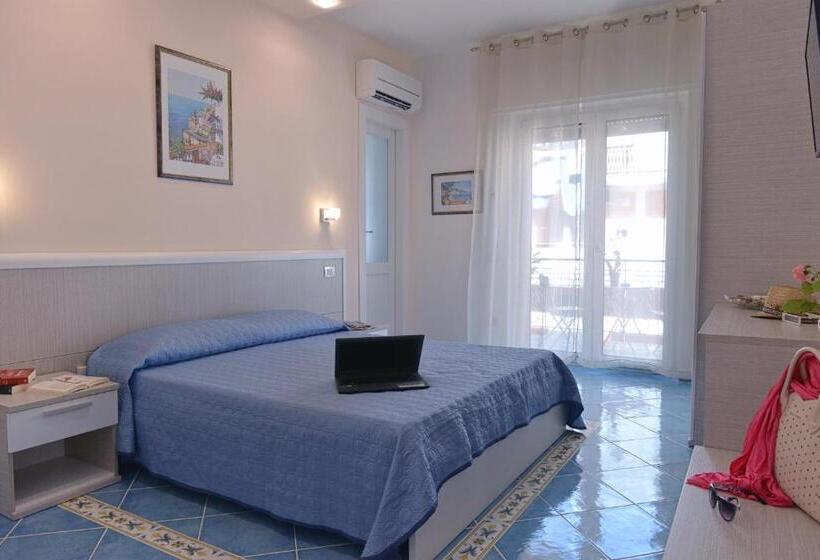 スタンダードルーム, Acquamarine Maiori Amalfi Coast