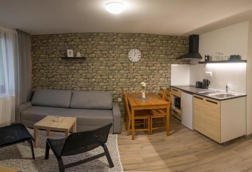 Апартаменты 1 Спальня с Балконом, Apartmány Habovka