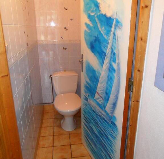 Семейный Номер, Au Jardin Près De L Ocean