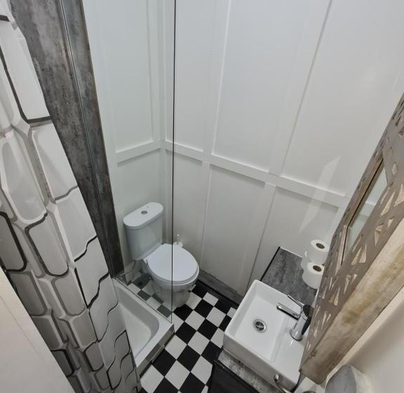 Номер Basic, Elmora House