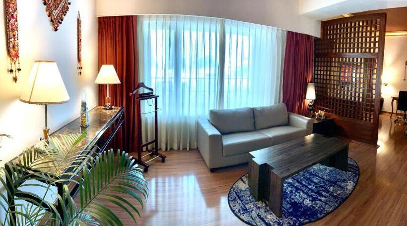 سوییت اجرایی, Vivanta Vadodara