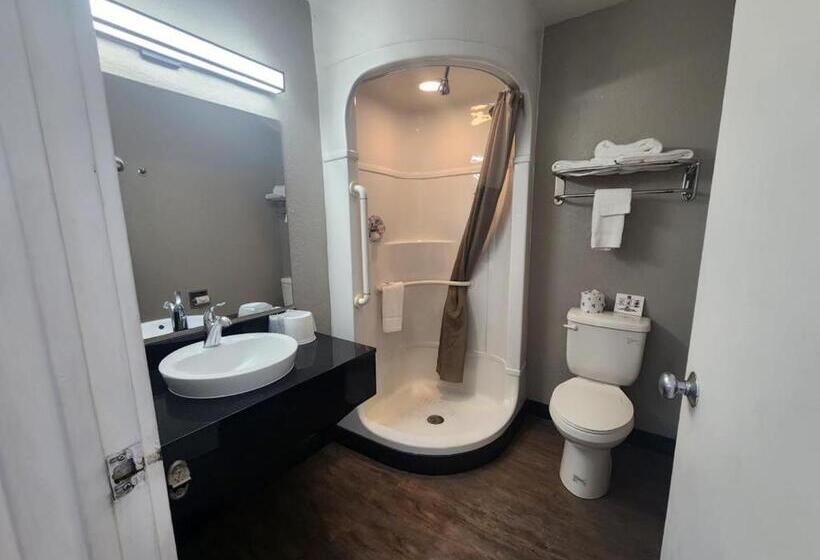 带大床的豪华间, Motel 6 Venice, Fl