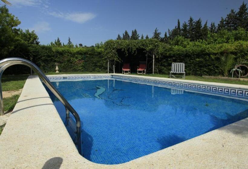 Люкс Вид на Сад, River Ebro Holidays