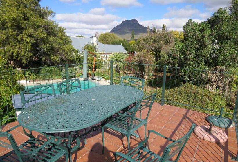 Студия Стандарт, 4 Rothman Street B&b