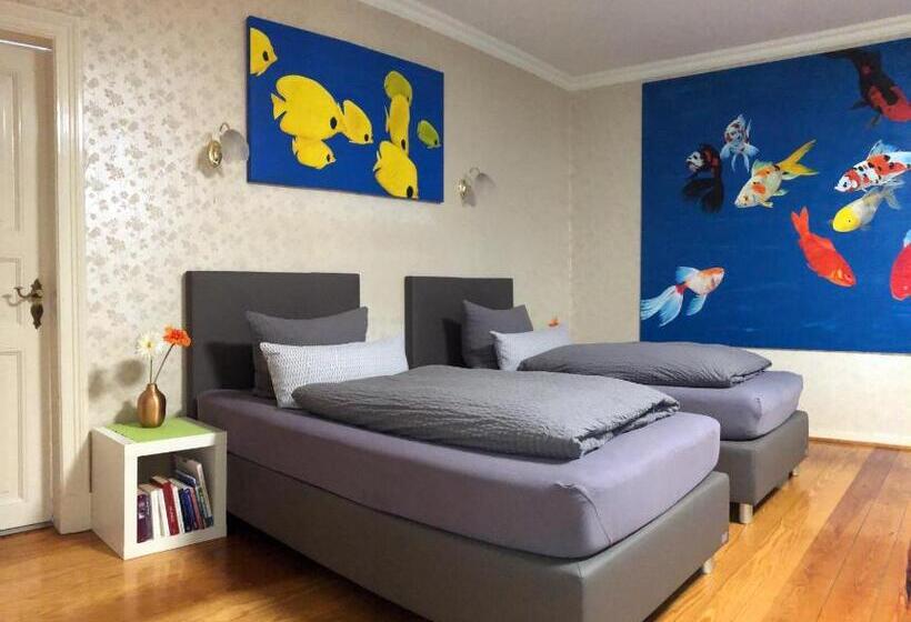Люкс 3 Спальни, Intergo   Zimmer Mit Privatem Bad & Gemeinschaftsküche