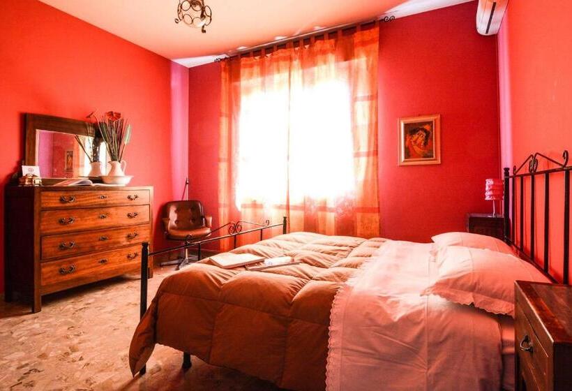 اتاق استاندارد, B&b Casa Fuori Casa 200 Mt Dal Casello Autostradale