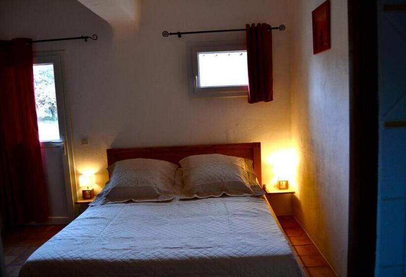 Номер Стандарт, Auberge D Anais