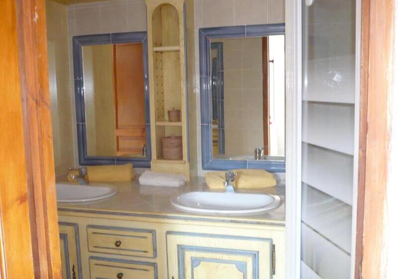 Люкс, Auberge D Anais