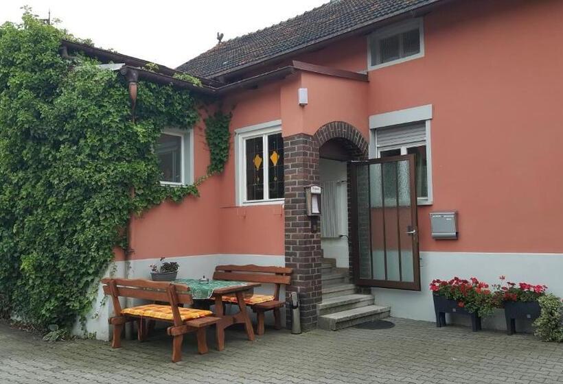 StandaardKamer, Pension Holzgarten