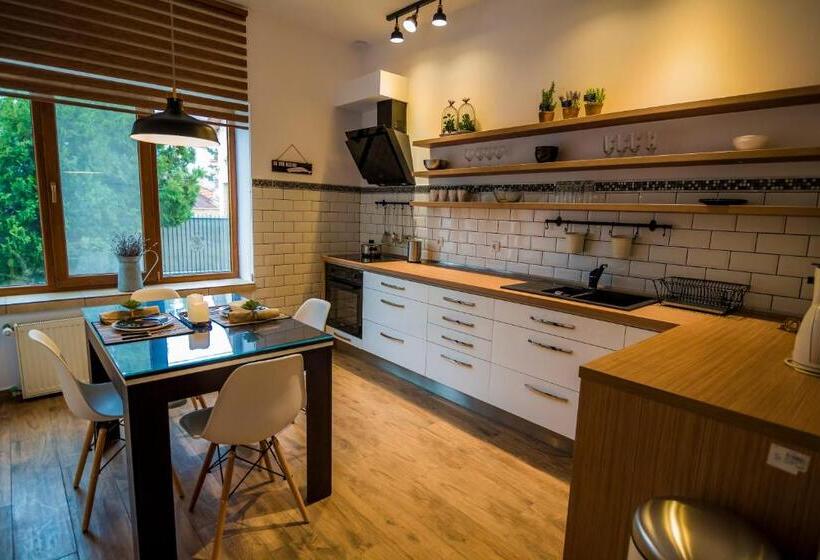 سوییت, Villa Casafina Serviced Apartments