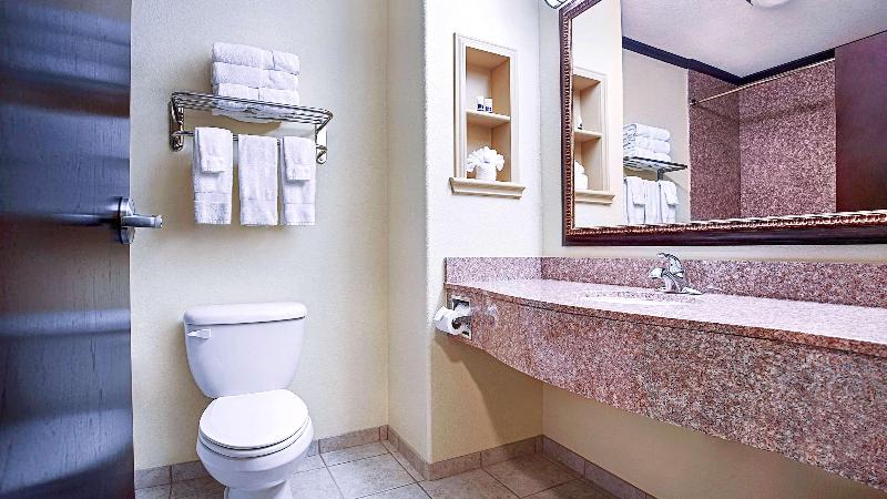 Люкс Кровать Кинг, Best Western Plus Royal Mountain Inn & Suites