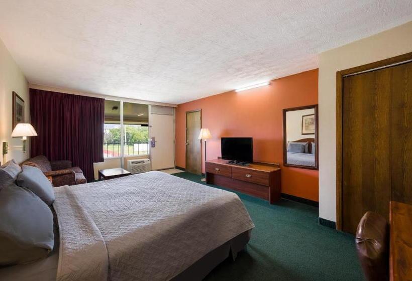 스탠다드 룸 킹사이즈 침대, Knights Inn Oakley