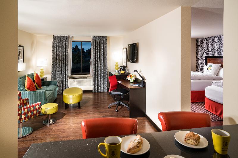 スイート, Staypineapple, The Maxwell Hotel, Seattle Center Seattle