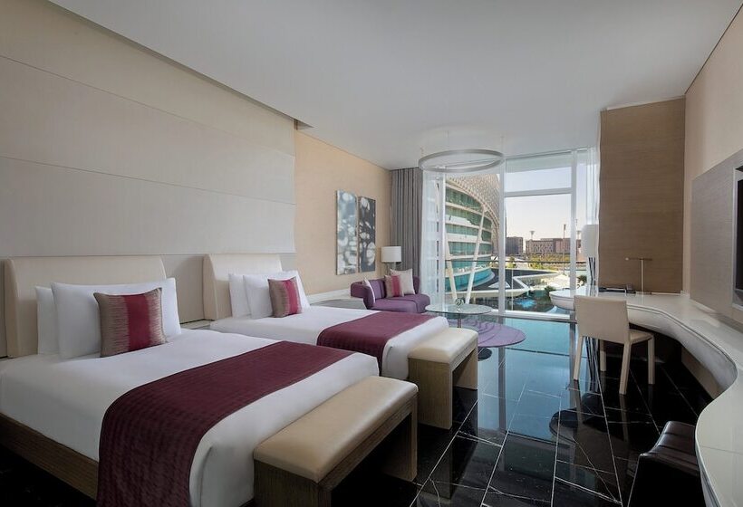 Номер Стандарт с Балконом, W Abu Dhabi  Yas Island