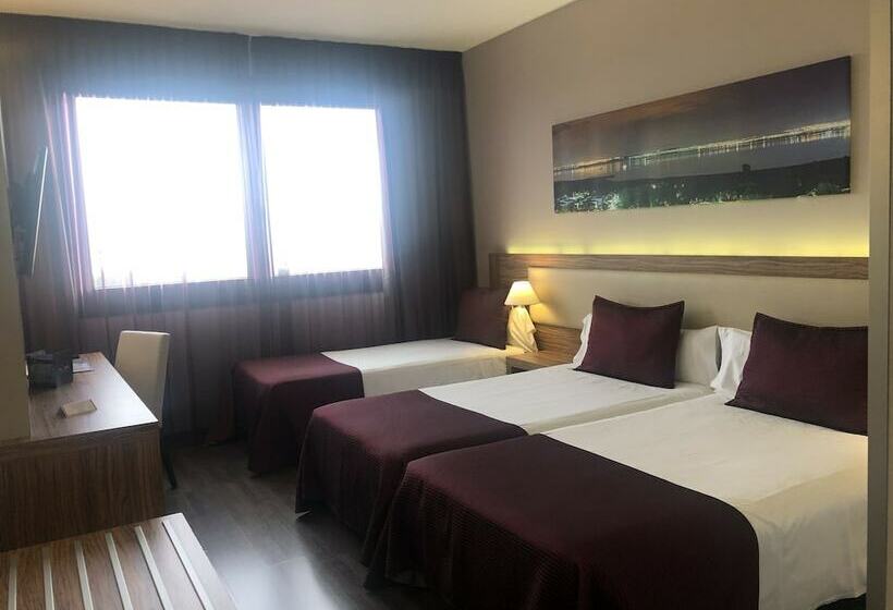 スタンダードトリプルルーム, Dña Monse Hotel Spa & Golf