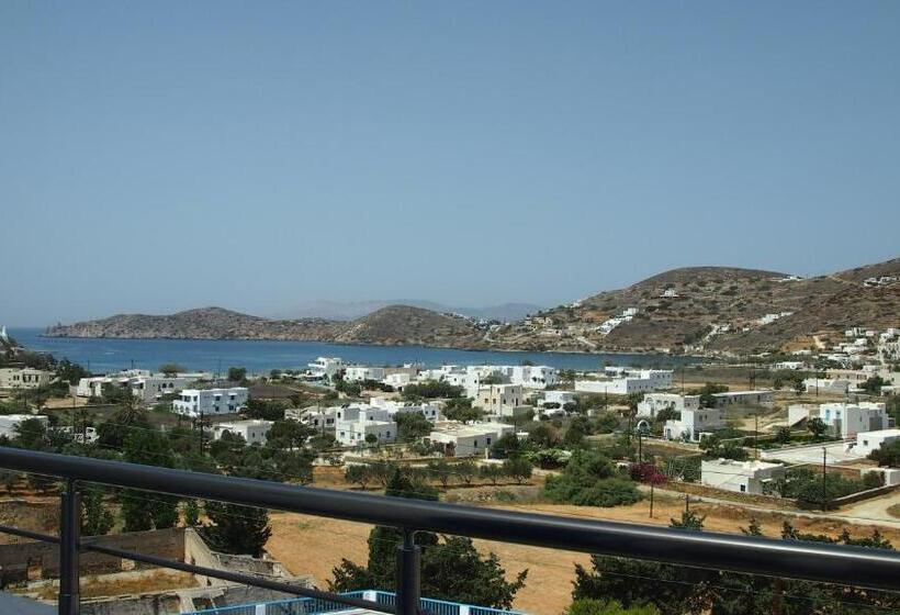 غرفة سوبيريور مطلّة علي البحر, Homer S Inn