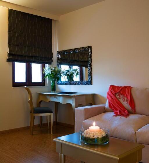 Полулюкс, Valis Resort