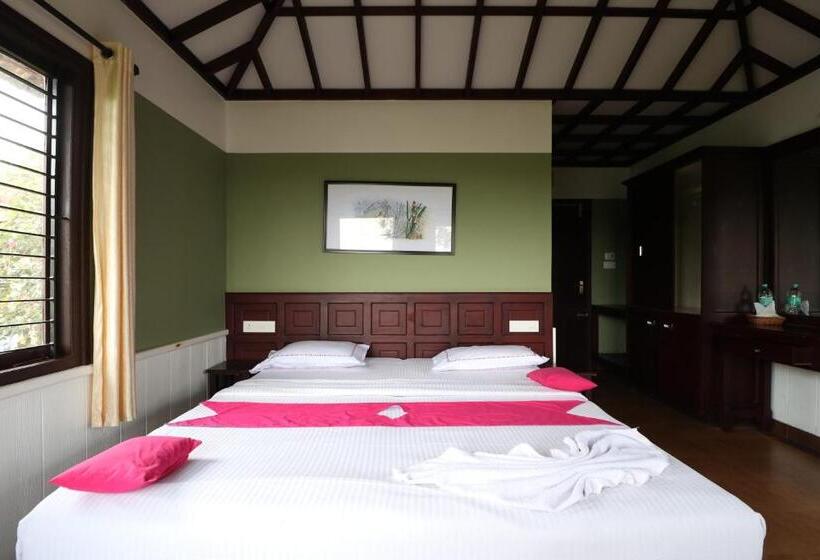 스탠다드 방갈로, Wayanad Village Resort