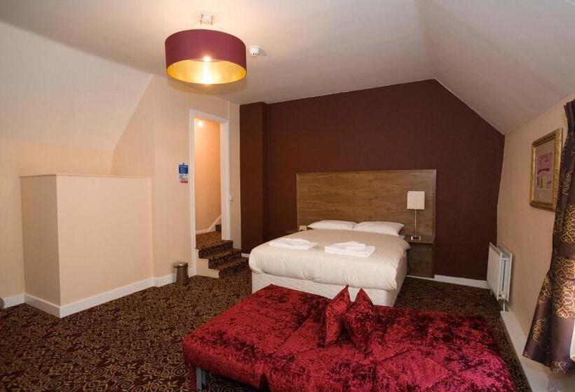 Семейный Номер, The Three Tuns Hotel Wetherspoon