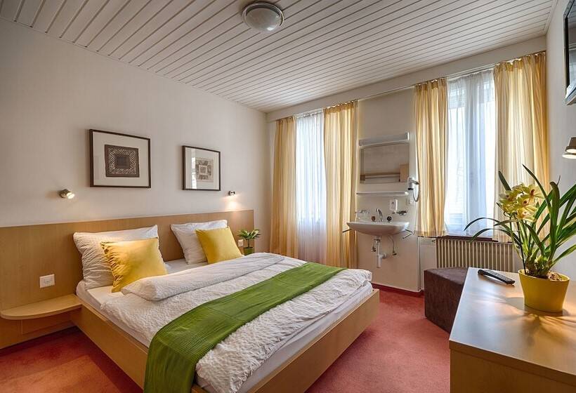 Четырехместный Номер Стандарт, Blume Interlaken