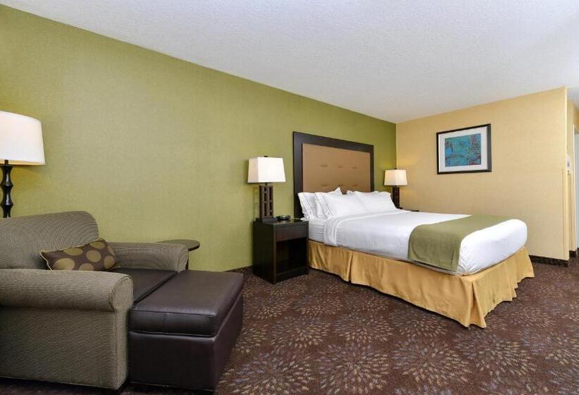 带大床的标准间, Holiday Inn Express Hotel & Suites Charlotte, An Ihg