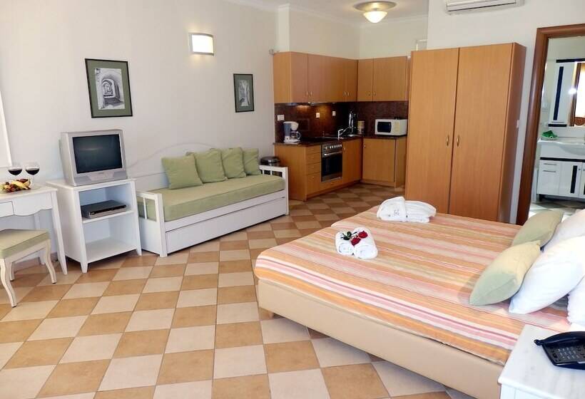 Superior studio with garden view, Sea View Resorts & Spa