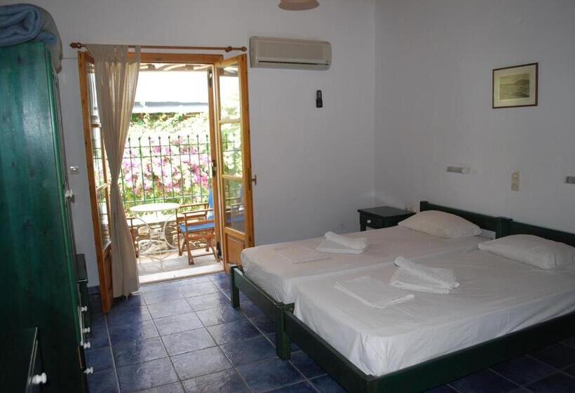 标准间, Siroco S Rooms And Studios