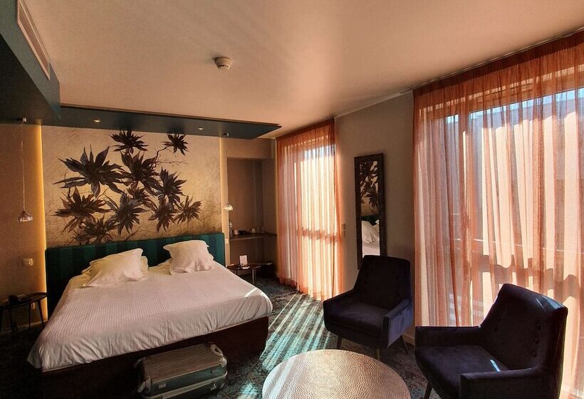 Полулюкс, Best Western Aquakub