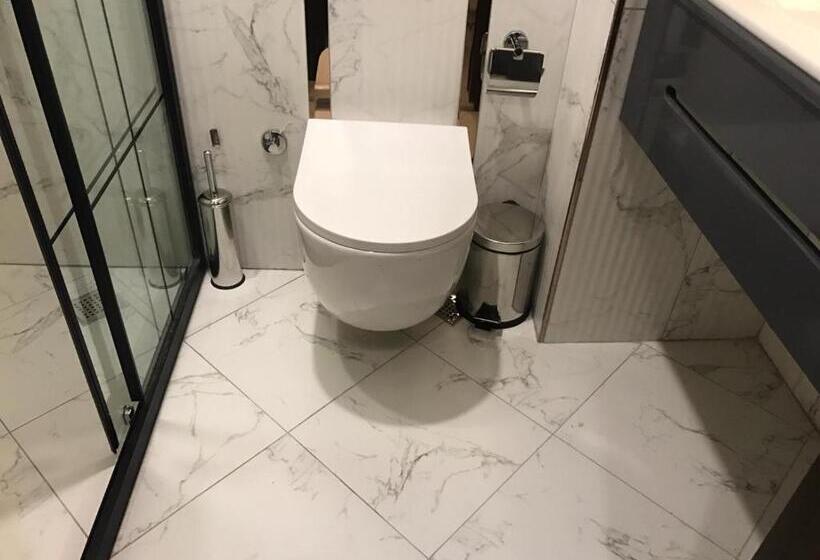Quarto standard, Sette Serenity