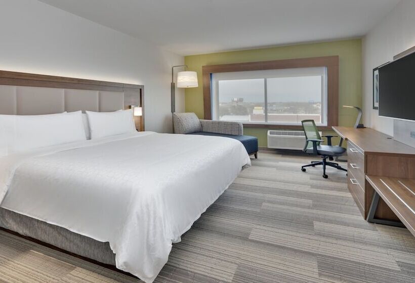 스위트, Holiday Inn Express Hotel & Suites Oklahoma City West Yukon, An Ihg