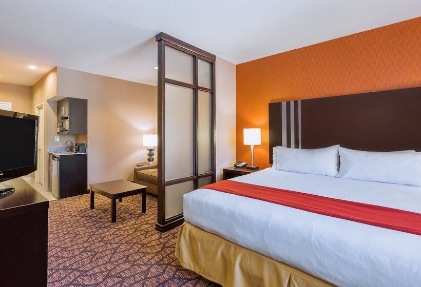 Suite, Holiday Inn Express And Suites Alpine, An Ihg