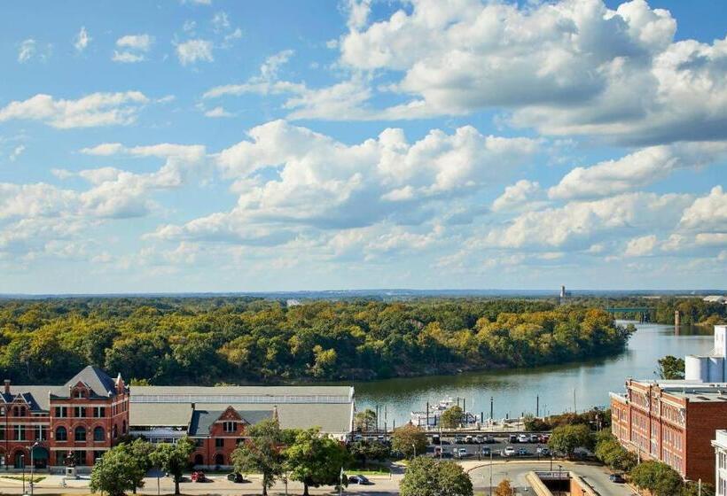 Полулюкс, Renaissance Montgomery Hotel & Spa At The Convention Center