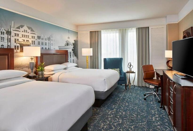 Номер Стандарт, Renaissance Montgomery Hotel & Spa At The Convention Center