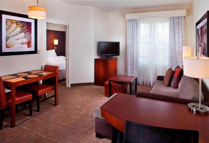 キングサイズベッドのスイートルーム, Residence Inn By Marriott Tallahassee Universities At The Capitol