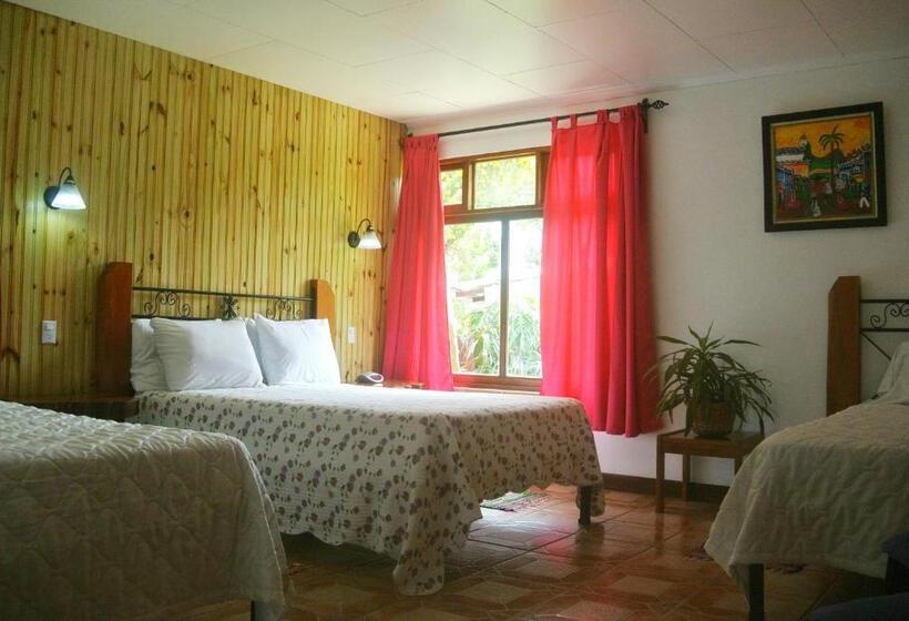 四人标准间, Guayabo Lodge