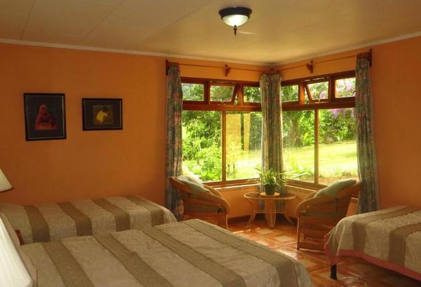 四人标准间, Guayabo Lodge