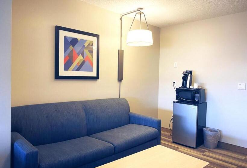 Люкс с гидромассажем, Holiday Inn Express Hotel & Suites Logansport, An Ihg