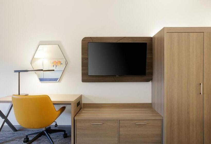 스위트, Holiday Inn Express Hotel & Suites Van Wert, An Ihg