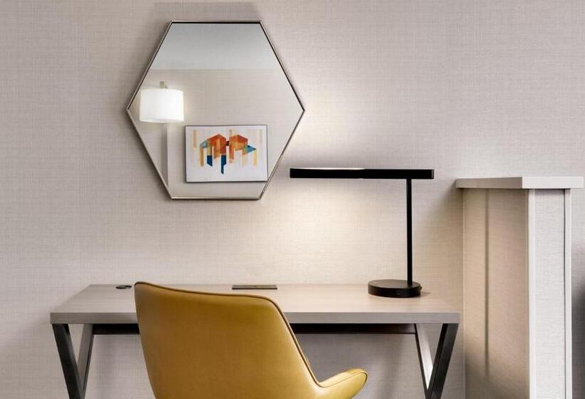 Люкс Адаптированный для Инвалидов, Holiday Inn Express And Suites Helena, An Ihg