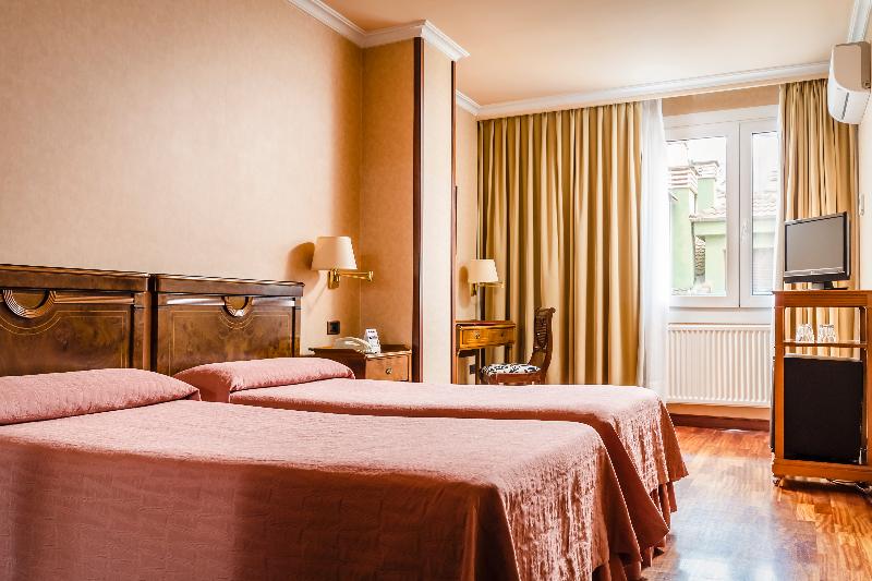 장애인을 위한 킹사이즈 침대 스탠다드 룸, Holiday Inn Express And Suites Helena, An Ihg