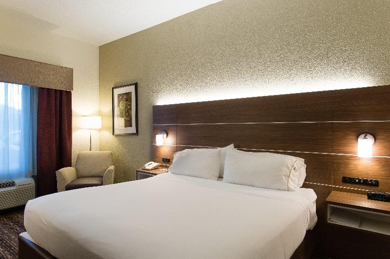 Люкс Кровать Кинг, Holiday Inn Exp Walterboro By Ihg