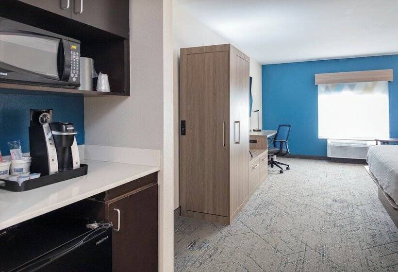 스위트, Holiday Inn Express & Suites Roanoke Rapids Se By Ihg