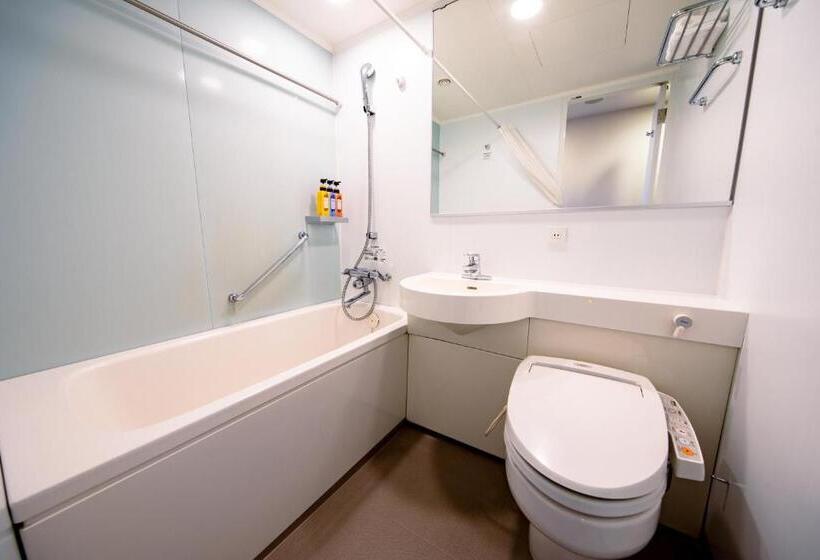 Номер Economy, Tokyu Stay Ikebukuro